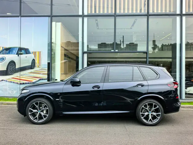 BMW X5 — Фото автомобиля 3
