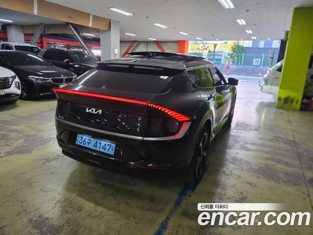 Kia EV6 — Фото автомобиля 3