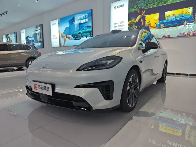 Фотография автомобиля — GAC Aion RT