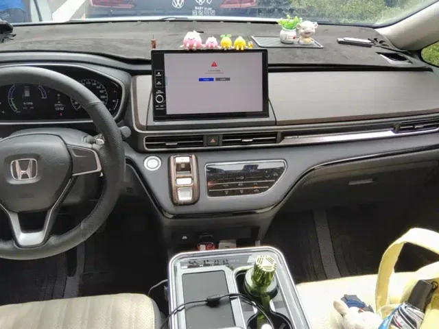 Honda Odyssey — Фото автомобиля 13