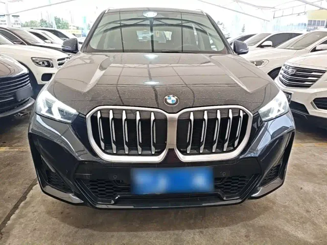 BMW X1 — Фото автомобиля 2