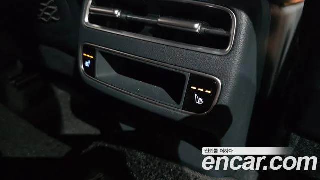 Genesis GV70 2.5T Бензин 2WD — Фото автомобиля 29