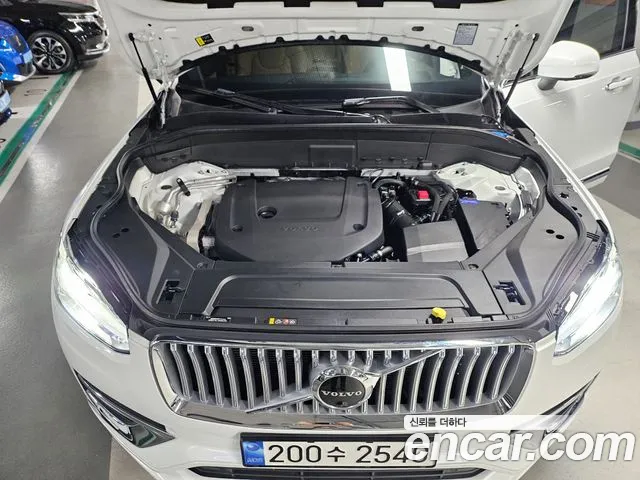 Вольво XC90 — Фото автомобиля 20
