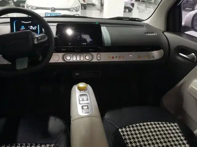 Changan Lumin — Фото автомобиля 13