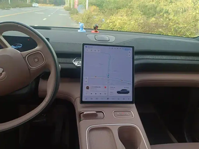 Nio EC6 — Фото автомобиля 13
