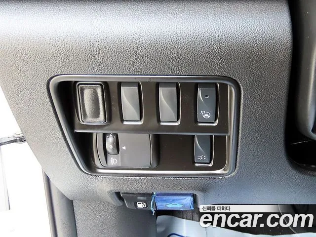 Renault-KoreaSamsung QM6 Новый QM6 2.0 LPe LE Signature 2WD — Фото автомобиля 12