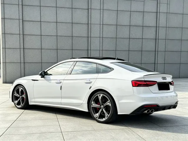 Audi Audi A5 (Import) 2022 Sportback 45 TFSI quattro Premium Dynamic — Фото автомобиля 12