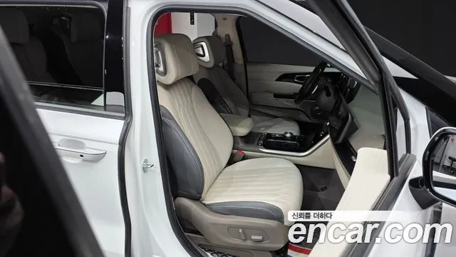 Kia Carnival Generation 4 — Фото автомобиля 26
