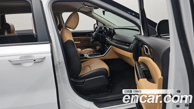 Kia Canival Carnival 4 поколение Бензин 9 мест Prestige — Фото автомобиля 26