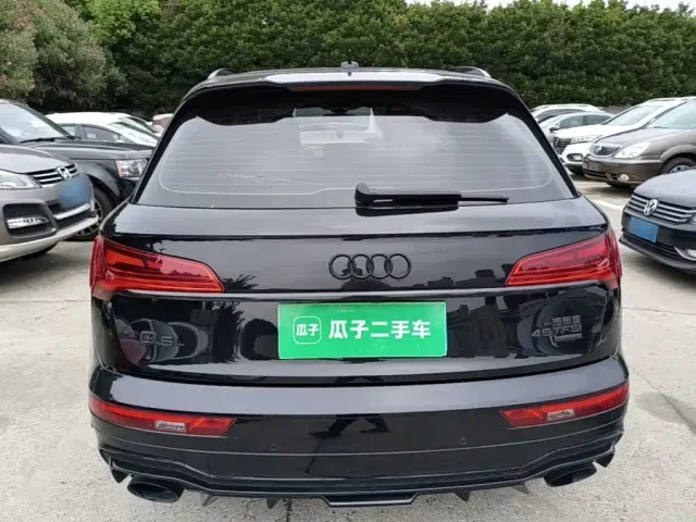 Audi Q5L — Фото автомобиля 5