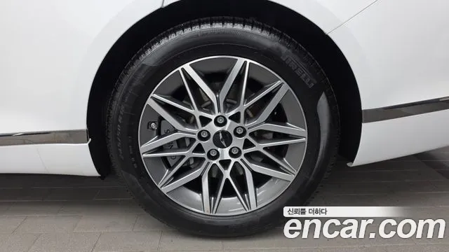 Genesis G80 RG3 — Фото автомобиля 6