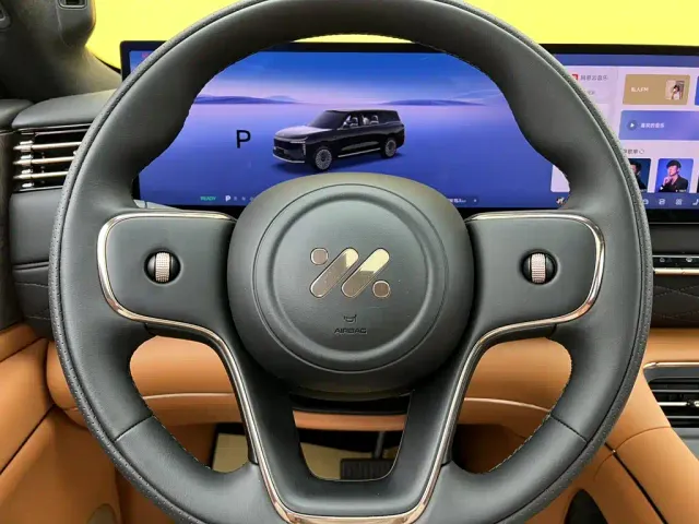 IM Motors LS9 — Фото автомобиля 17