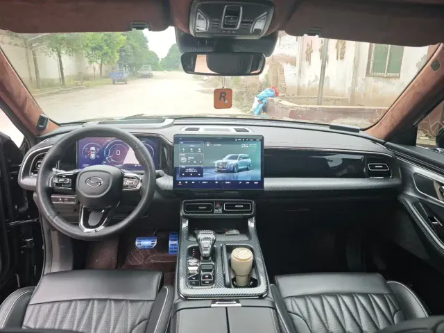 GAC Trumpchi GS8 — Фото автомобиля 6