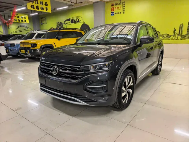 Фотография автомобиля — Volkswagen Tayron