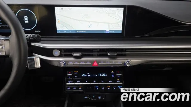 Hyundai Grandeur Grandeur (GN7) 2.5 Бензин 2WD — Фото автомобиля 16