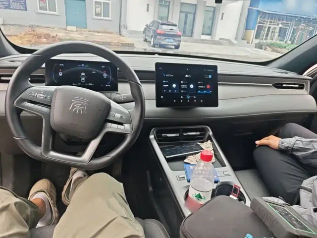 BYD Qin PLUS — Фото автомобиля 9