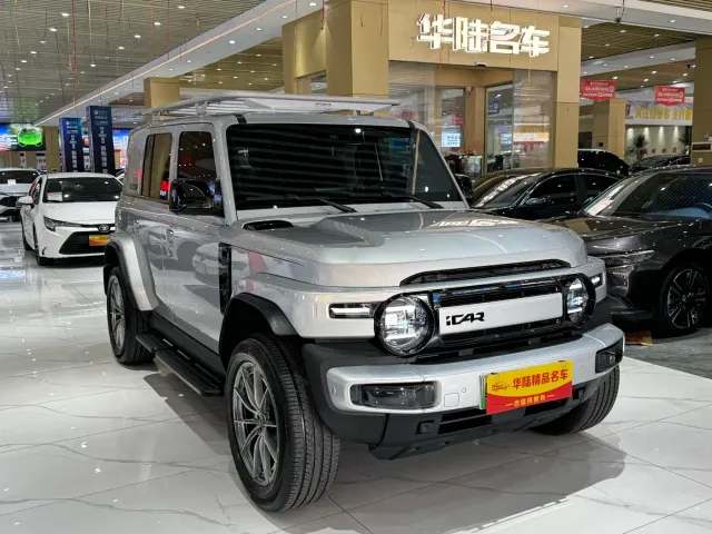 iCAR V23 — Фото автомобиля 13