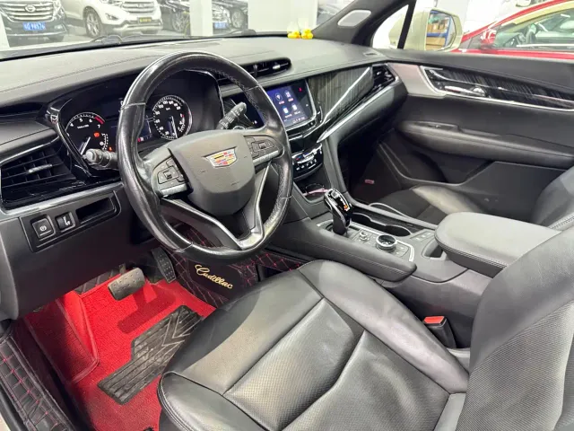 Cadillac XT6 — Фото автомобиля 8