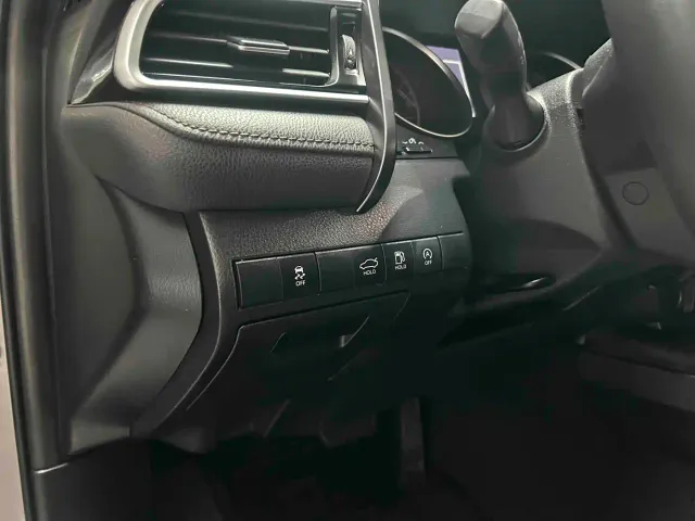 Toyota Camry — Фото автомобиля 2