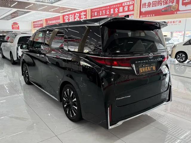 Toyota Vellfire — Фото автомобиля 5