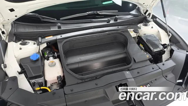 Hyundai Ioniq 6 — Фото автомобиля 9