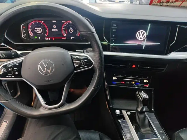 Volkswagen Passat — Фото автомобиля 9