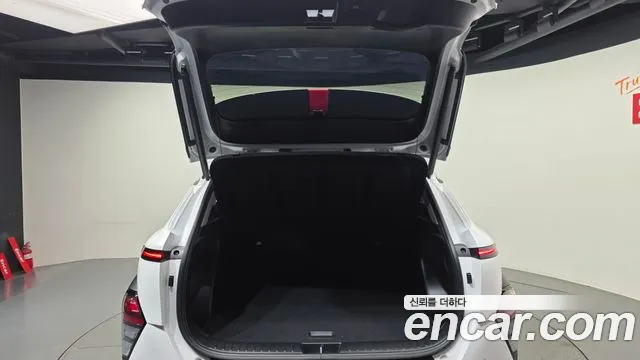 Hyundai Kona Kona (SX2) Бензин 1.6 турбо 2WD — Фото автомобиля 20