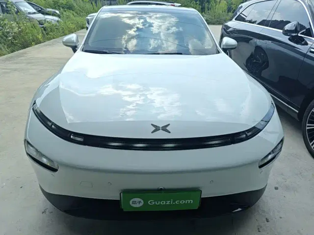 Xpeng P7 — Фото автомобиля 2