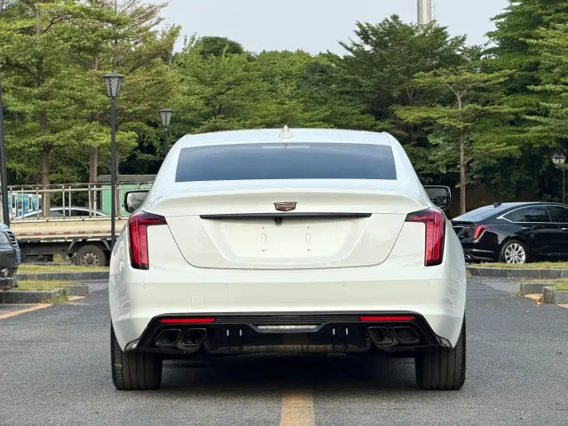 Cadillac CT5 — Фото автомобиля 7