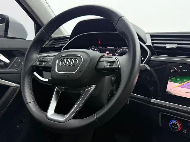 Audi Q3 — Фото автомобиля 12