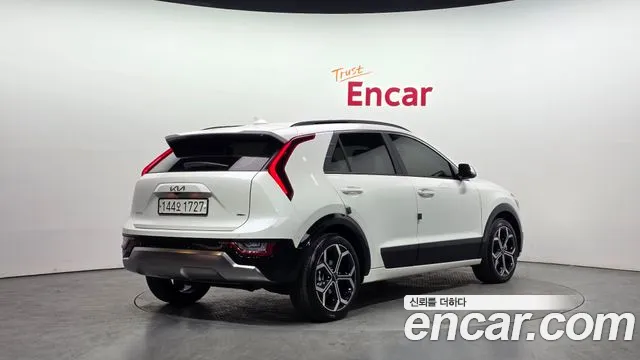 Kia Niro The All New Niro Signature — Фото автомобиля 2