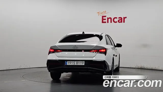 Hyundai Avante CN7 — Фото автомобиля 4