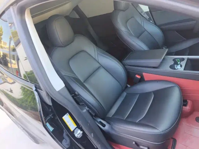 Tesla Model Y — Фото автомобиля 24