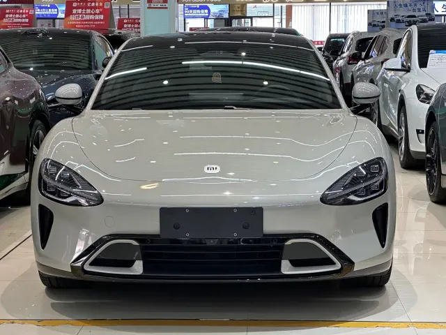 Xiaomi SU7 — Фото автомобиля 2