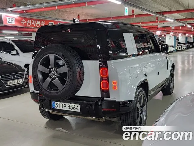 Land Rover Defender L663 — Фото автомобиля 12
