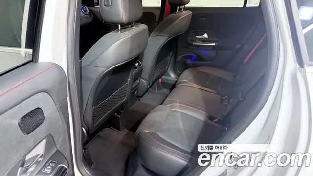 Mercedes-Benz GLA-Class — Фото автомобиля 10