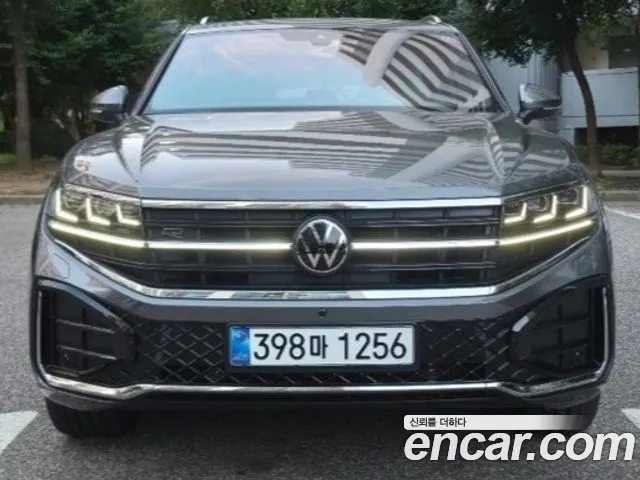 Фотография автомобиля — Volkswagen Touareg Generation 3