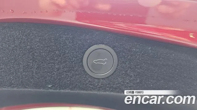 Tesla Model 3 — Фото автомобиля 13