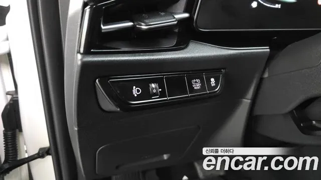 Kia Niro The All New — Фото автомобиля 29