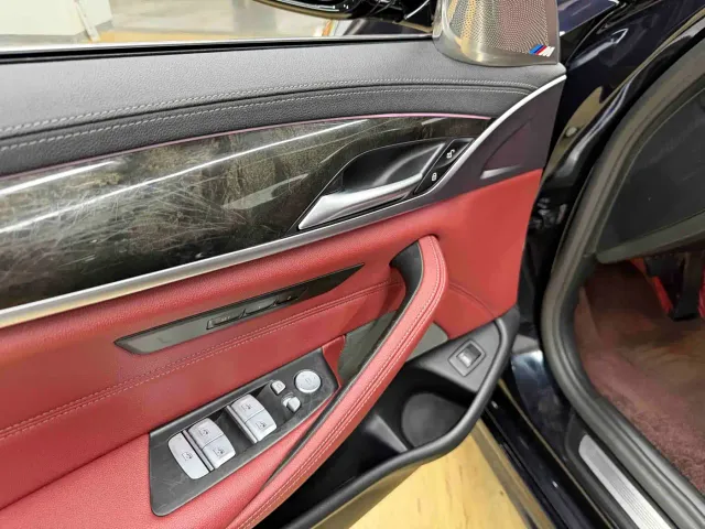 BMW 5 Series — Фото автомобиля 9