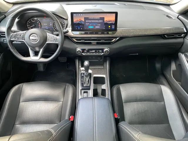 Nissan Teana — Фото автомобиля 12