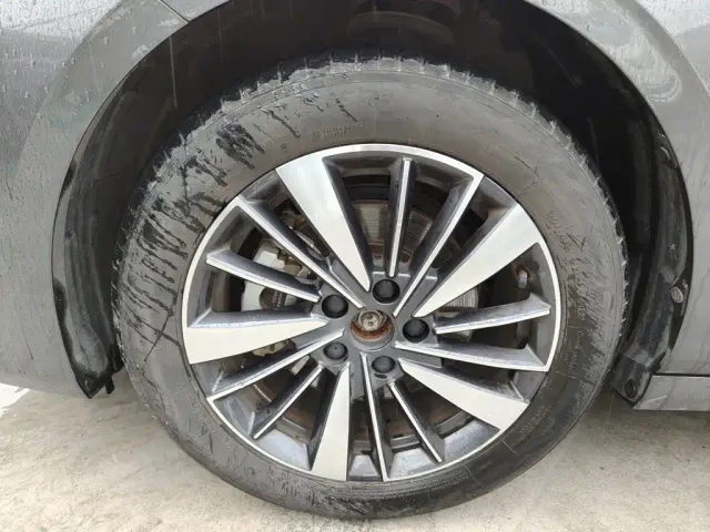 Changan Qiyuan A05 — Фото автомобиля 22