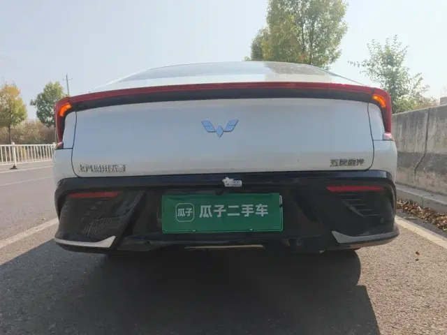Wuling Starlight — Фото автомобиля 5