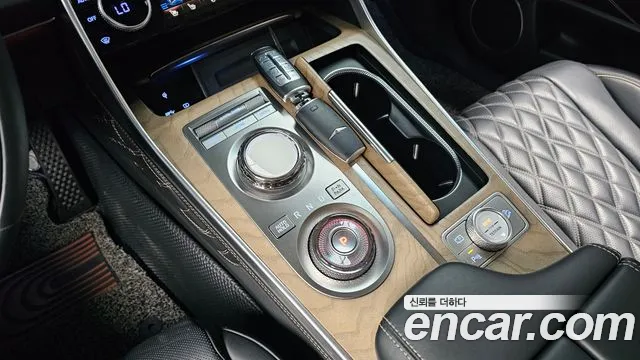 Genesis GV80 — Фото автомобиля 12