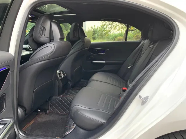 Mercedes-Benz C-Class — Фото автомобиля 9