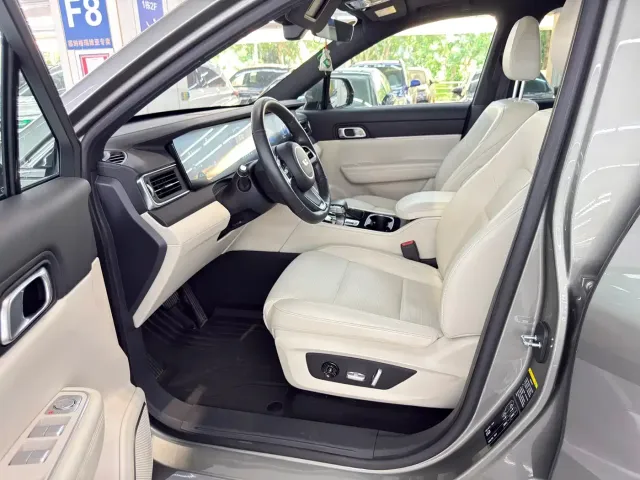 Li Auto ONE — Фото автомобиля 6