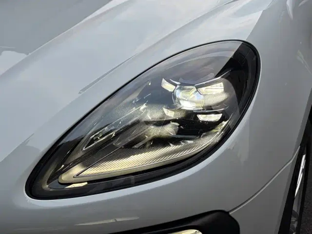 Porsche Macan — Фото автомобиля 10