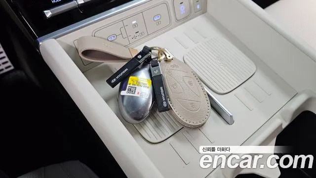 Hyundai Santa Fe MX5 — Фото автомобиля 16