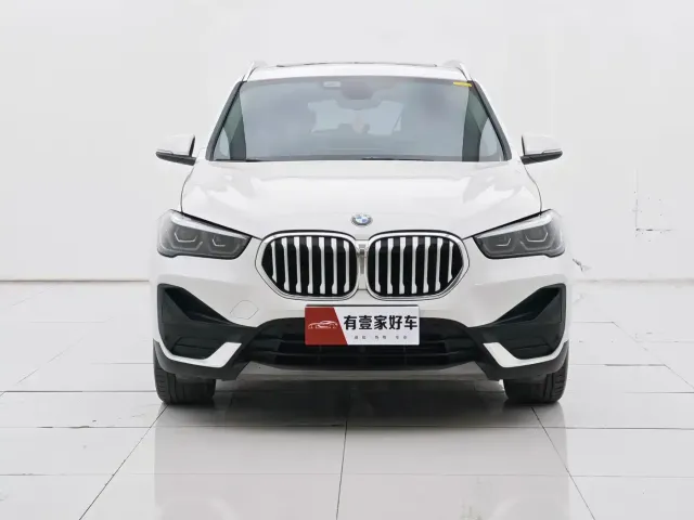 BMW X1 — Фото автомобиля 2