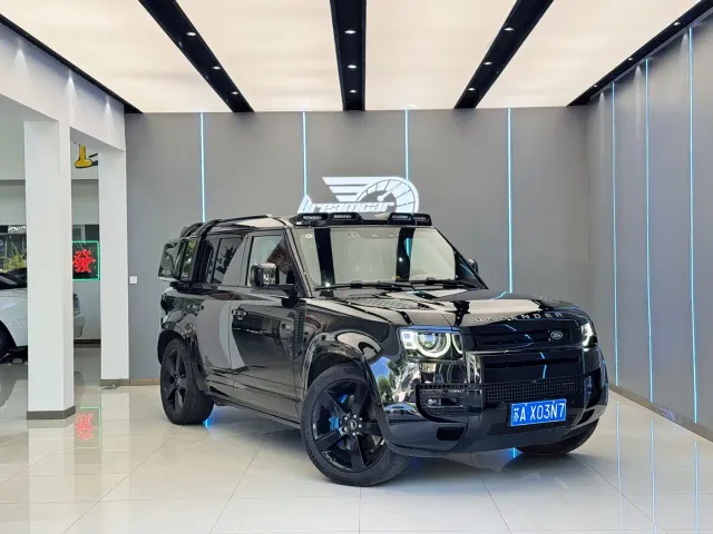 Land Rover Defender — Фото автомобиля 3
